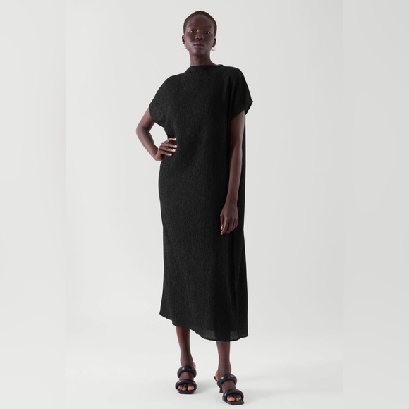 COS Long Crinkled Minimalist Dress Black Size Small Excellent Condition - Picture 4 of 13
